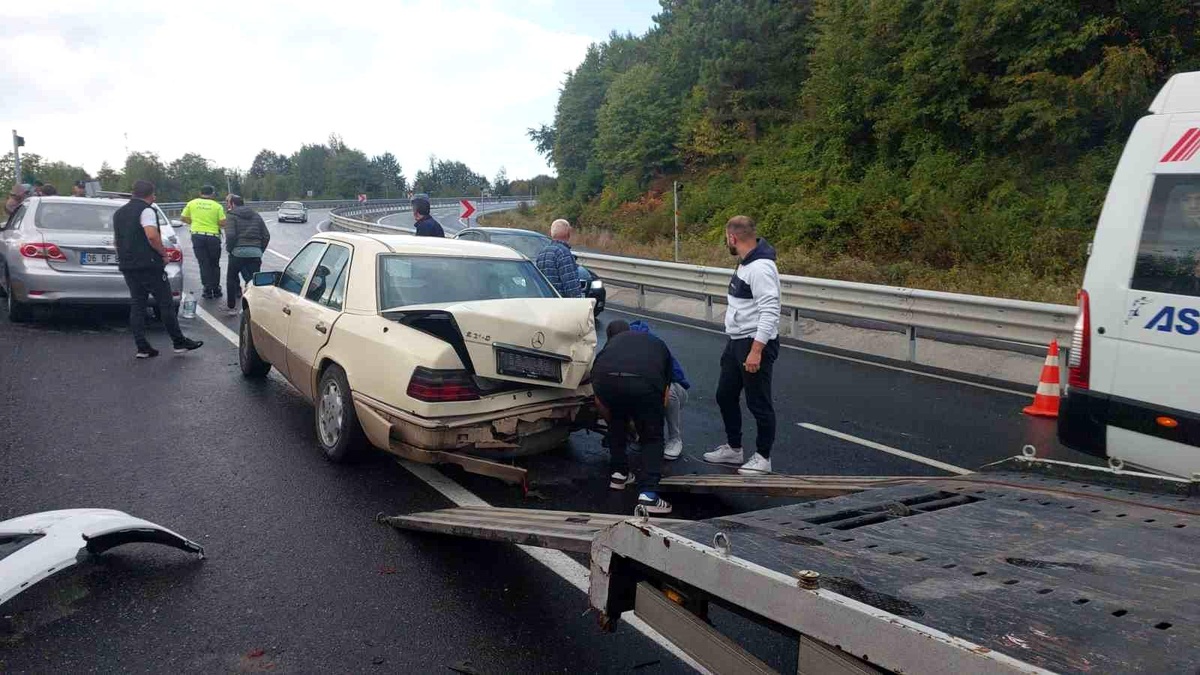 [YEREL / KAMU · Zonguldak · Ereğli] Zonguldak-Ereğli Yolunda Zincirleme Trafik Kazası: 1 Yaralı