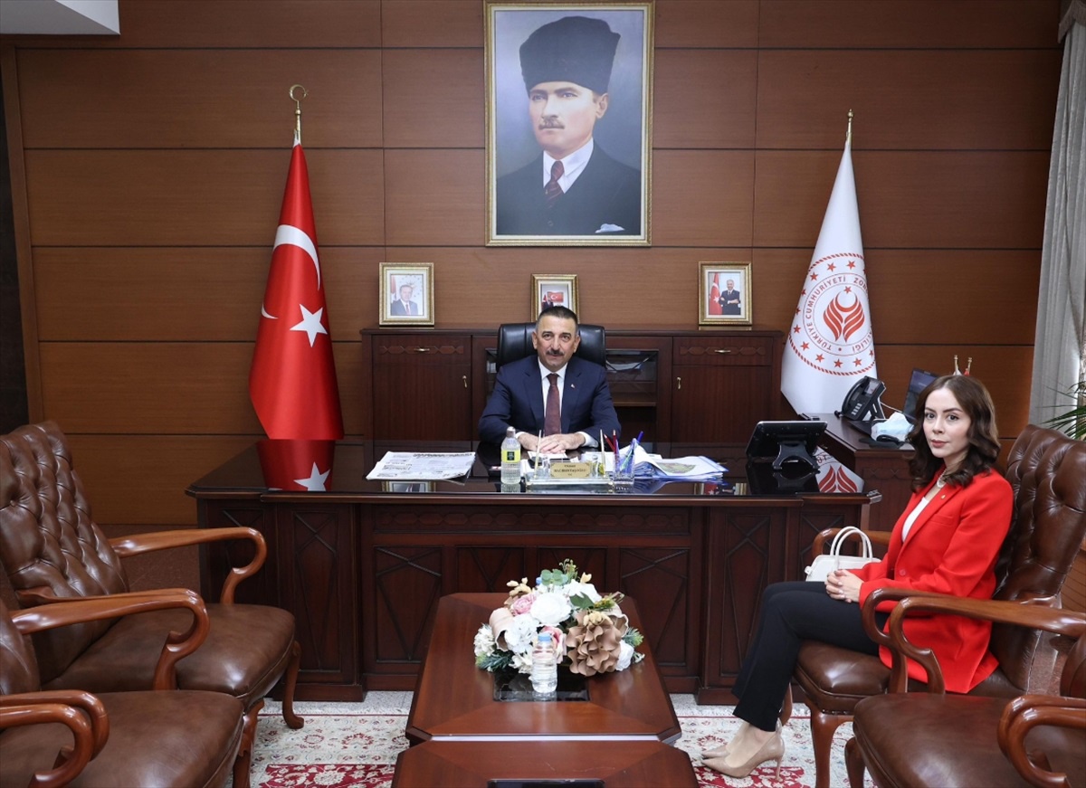 [YEREL / KAMU · Zonguldak · Gökçebey] Zonguldak Valisi Şıktaş'ı Kabul Etti, Gazeteciler Günü Mesajı Yayınlandı