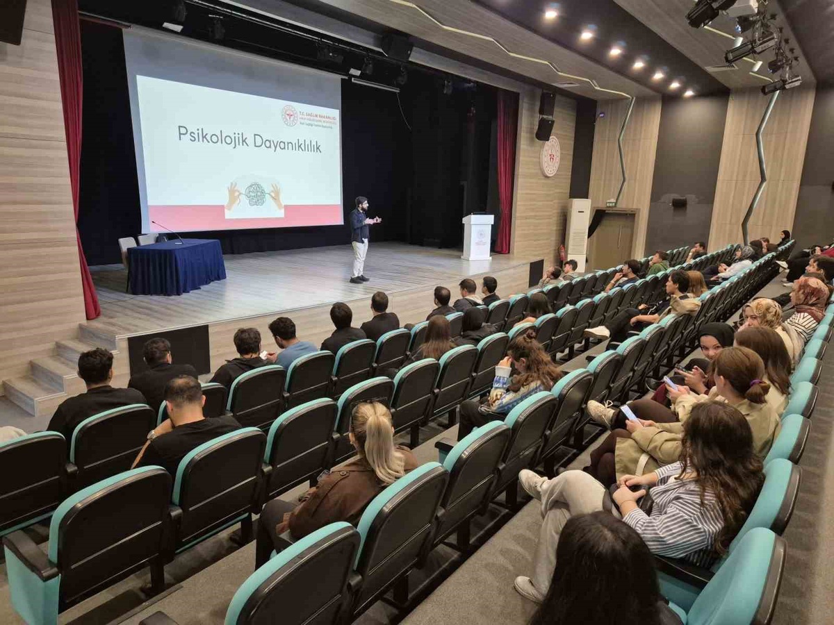 Düzce'de Dünya Ruh Sağlığı Günü'nde psikolojik dayanıklılık eğitimi verildi