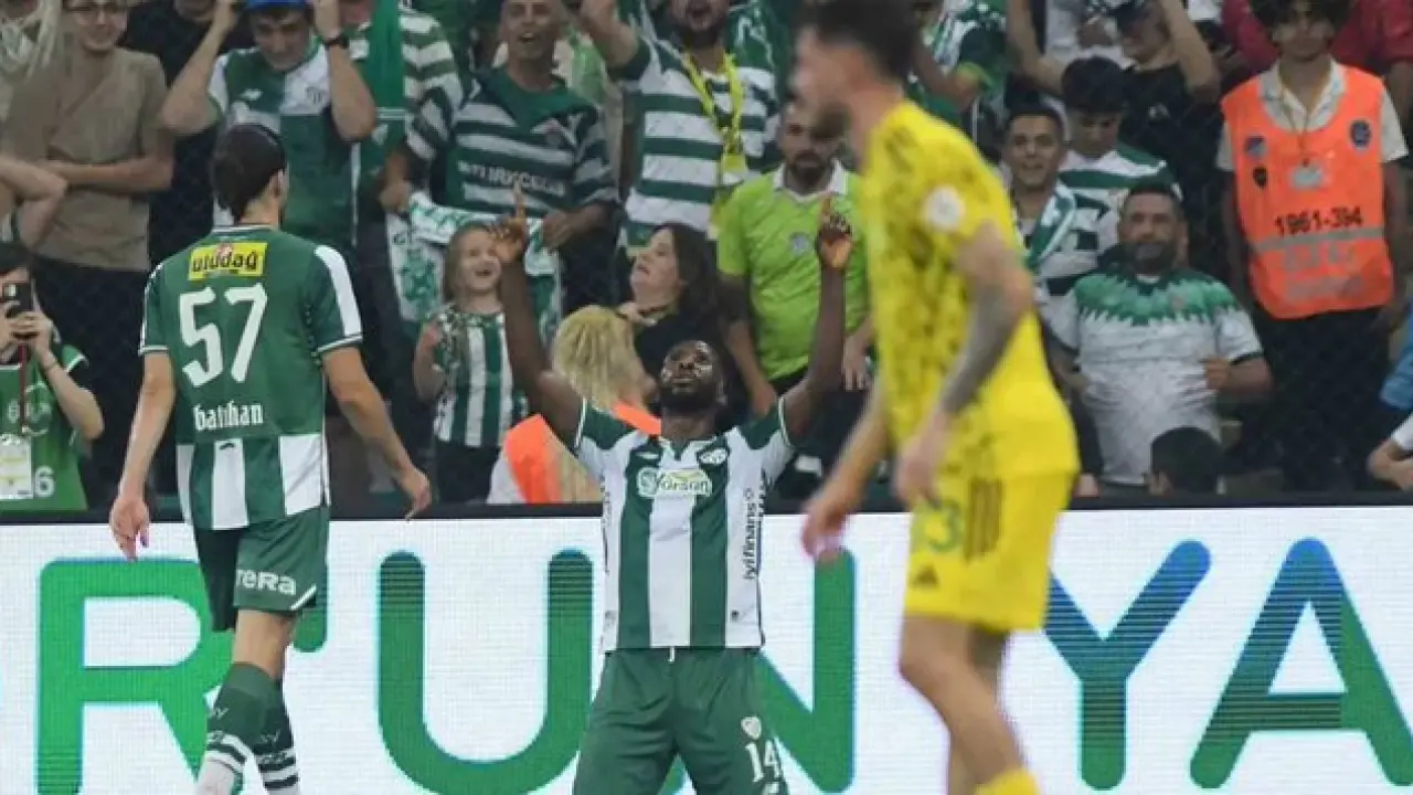 1. Lig'de 10 maçta 14 gol! Yıldız oyuncu rekor kırdı, zirve takibi sürdü