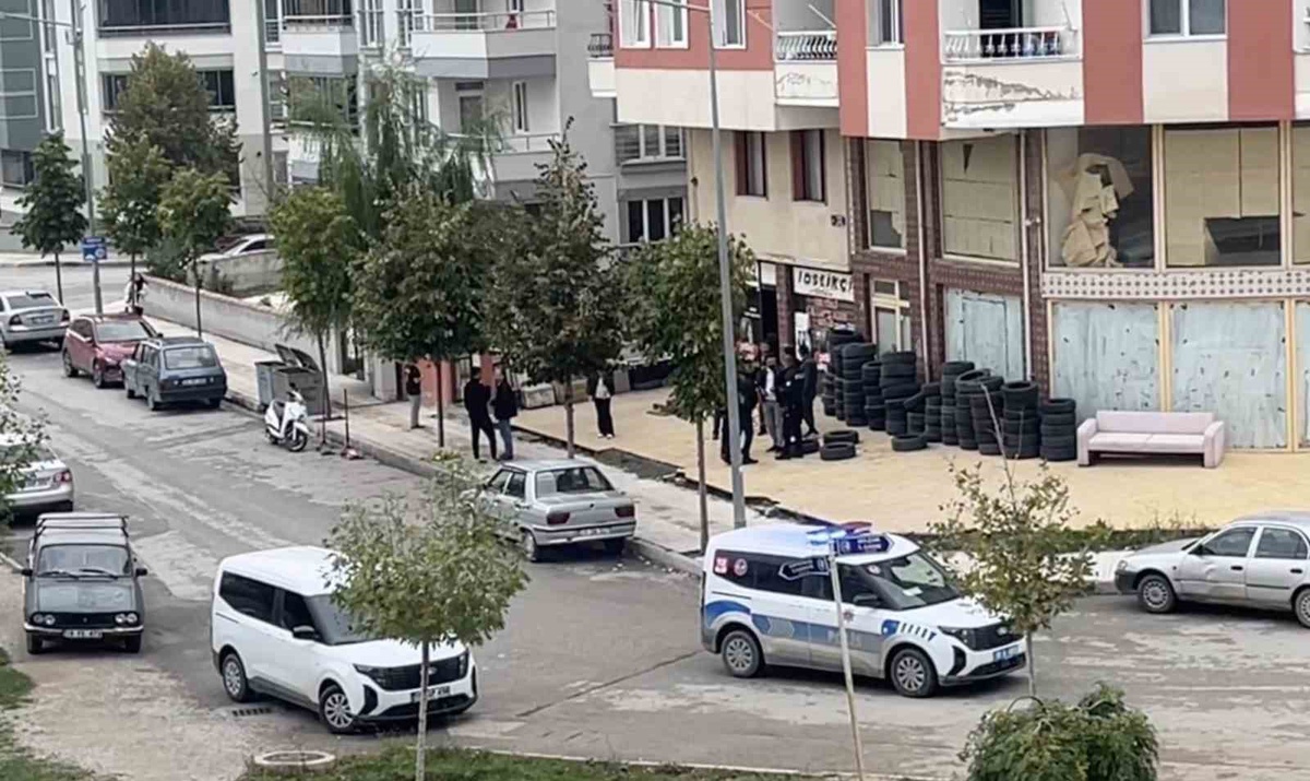 Çorum'da husumetlinin babasının iş yerine tüfekle ateş açan şahıs gözaltına alındı