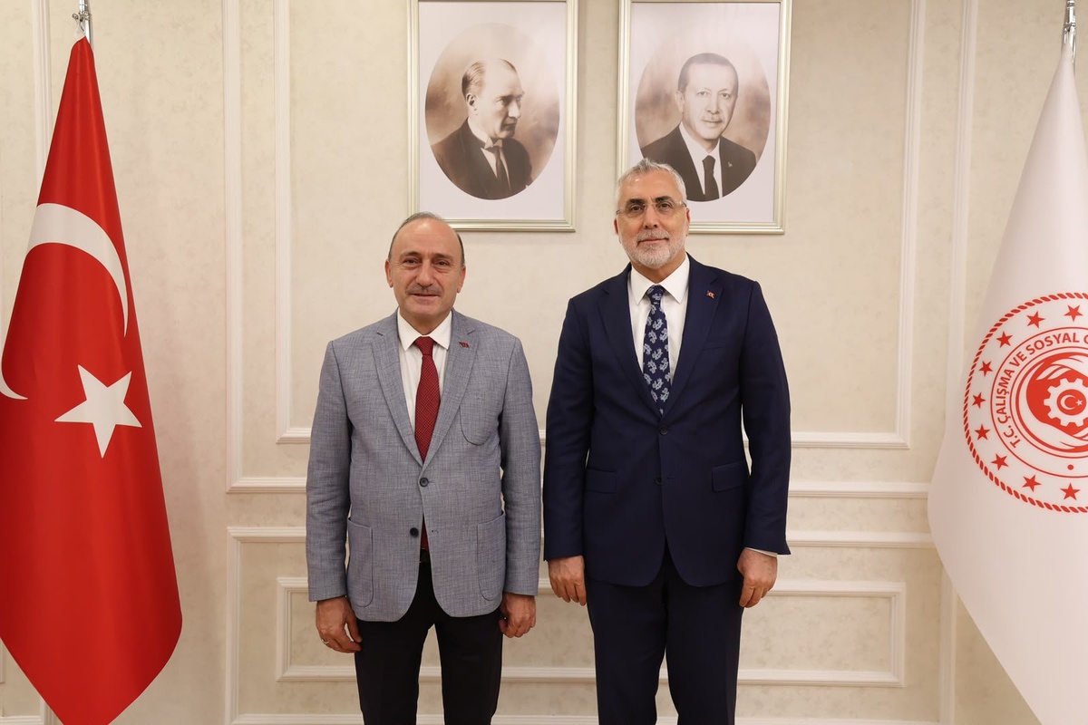 Öz Sağlık-İş, Kamu Çerçeve Protokolü talebini Bakan Işıkhan'a iletti