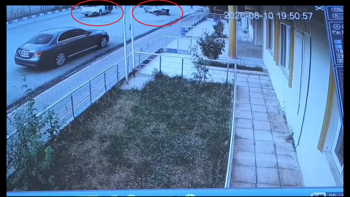 [BELEDIYE · Siirt · Baykan] El Freni Unutulan Otomobil Belediye Çalışanlarınca Durduruldu