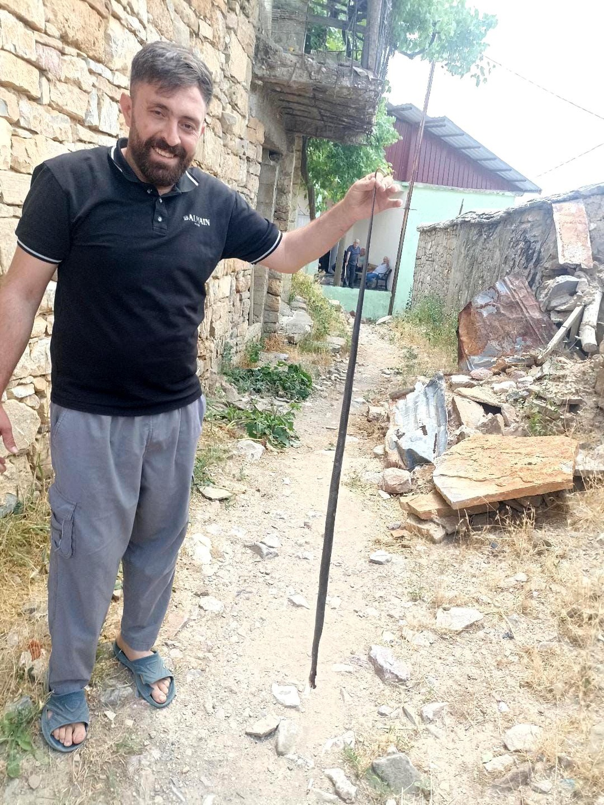 [BELEDIYE · Siirt · Baykan] Baykan'da yılan paniği
