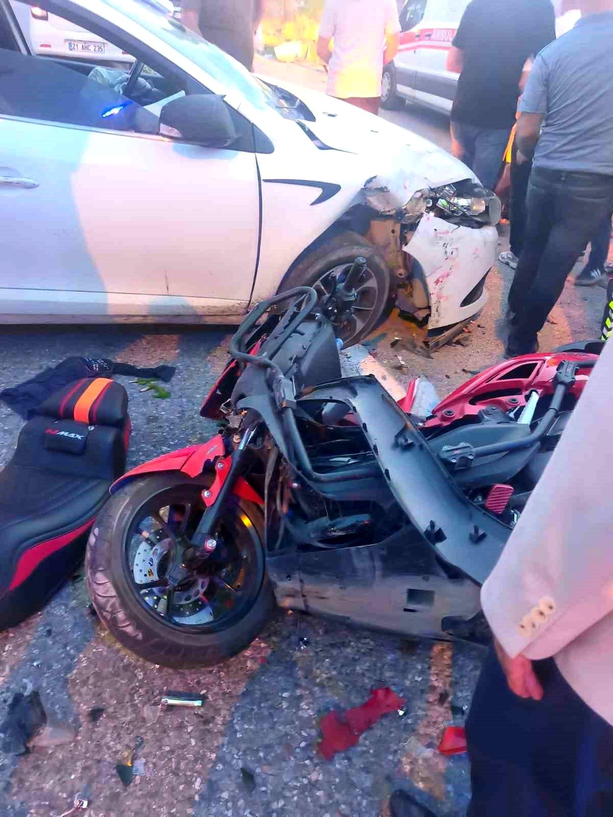 [YEREL / KAMU · Siirt · Baykan] Siirt'te trafik kazası: 2 yaralı