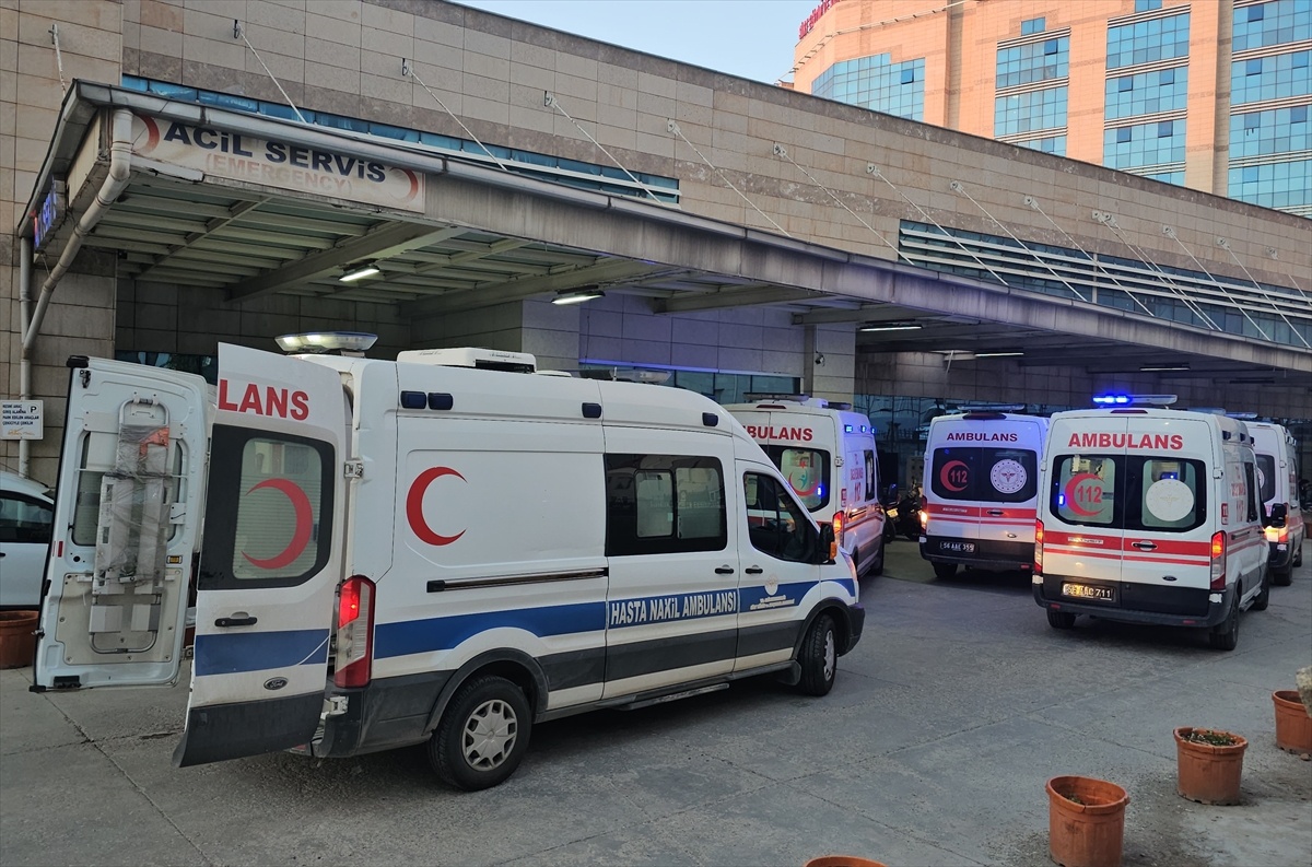 [YEREL / KAMU · Siirt · Eruh] Siirt'te çıkan taşlı sopalı kavgada 6 kişi yaralandı