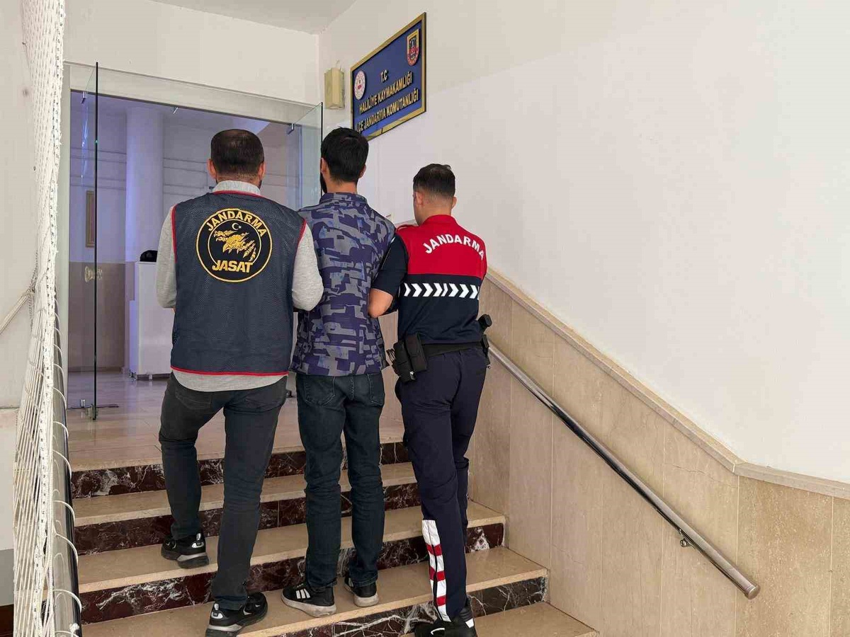 [YEREL / KAMU · Şanlıurfa] Bilişim yoluyla hırsızlıktan 5 yıl hapis cezası bulunan hükümlü Şanlıurfa'da yakalandı