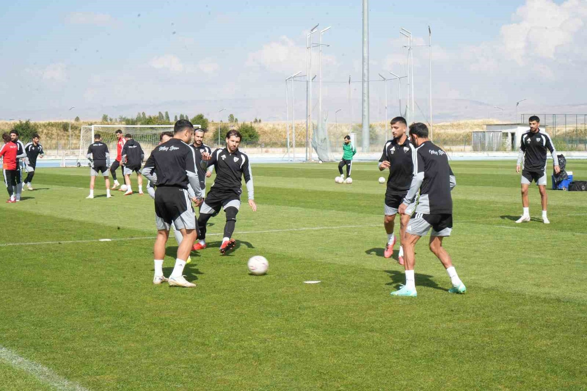 [YEREL / KAMU · Şanlıurfa] Muşspor, GMG Kastamonuspor maçını zemin çalışmaları nedeniyle Şanlıurfa'da oynayacak