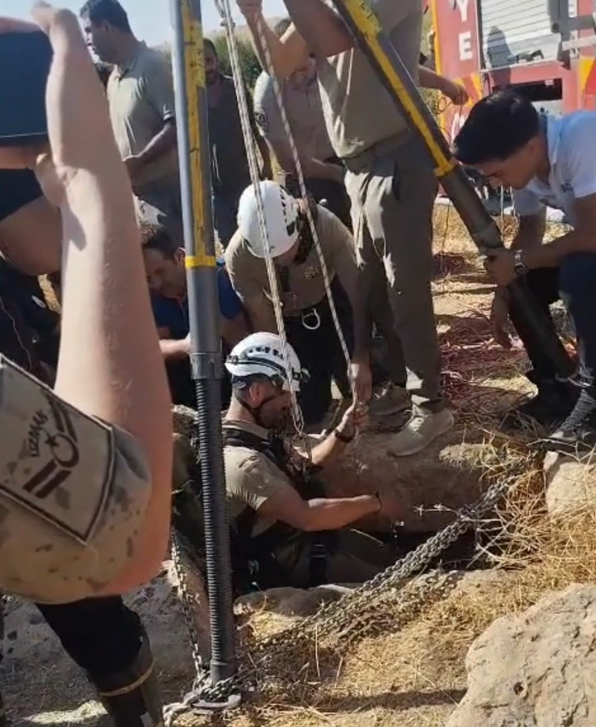 [YEREL / KAMU · Şanlıurfa · Akçakale] Şanlıurfa'da koyun otlatan Hamit Taş, 140 metrelik kuyuya düşerek hayatını kaybetti