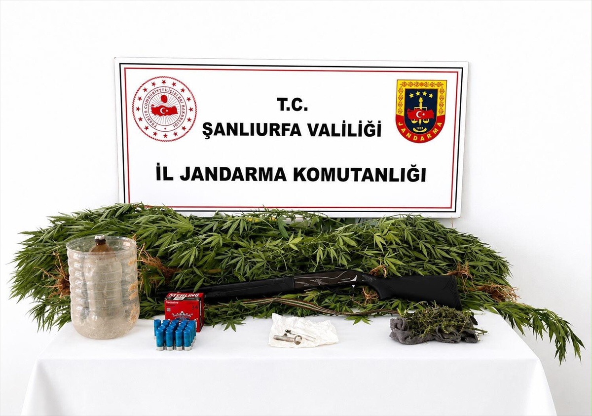 [YEREL / KAMU · Şanlıurfa · Akçakale] Şanlıurfa'da Uyuşturucu Operasyonu: 3 Gözaltı