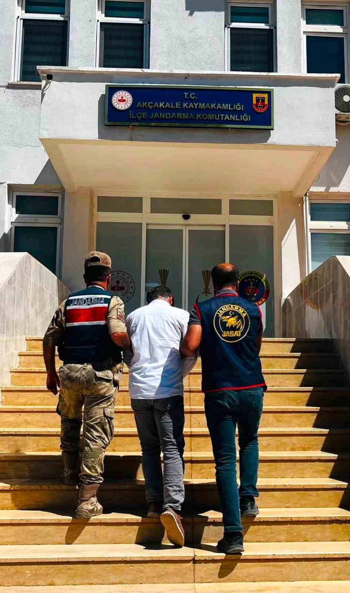 [YEREL / KAMU · Şanlıurfa · Akçakale] Aranan FETÖ üyesi Şanlıurfa'da yakalandı