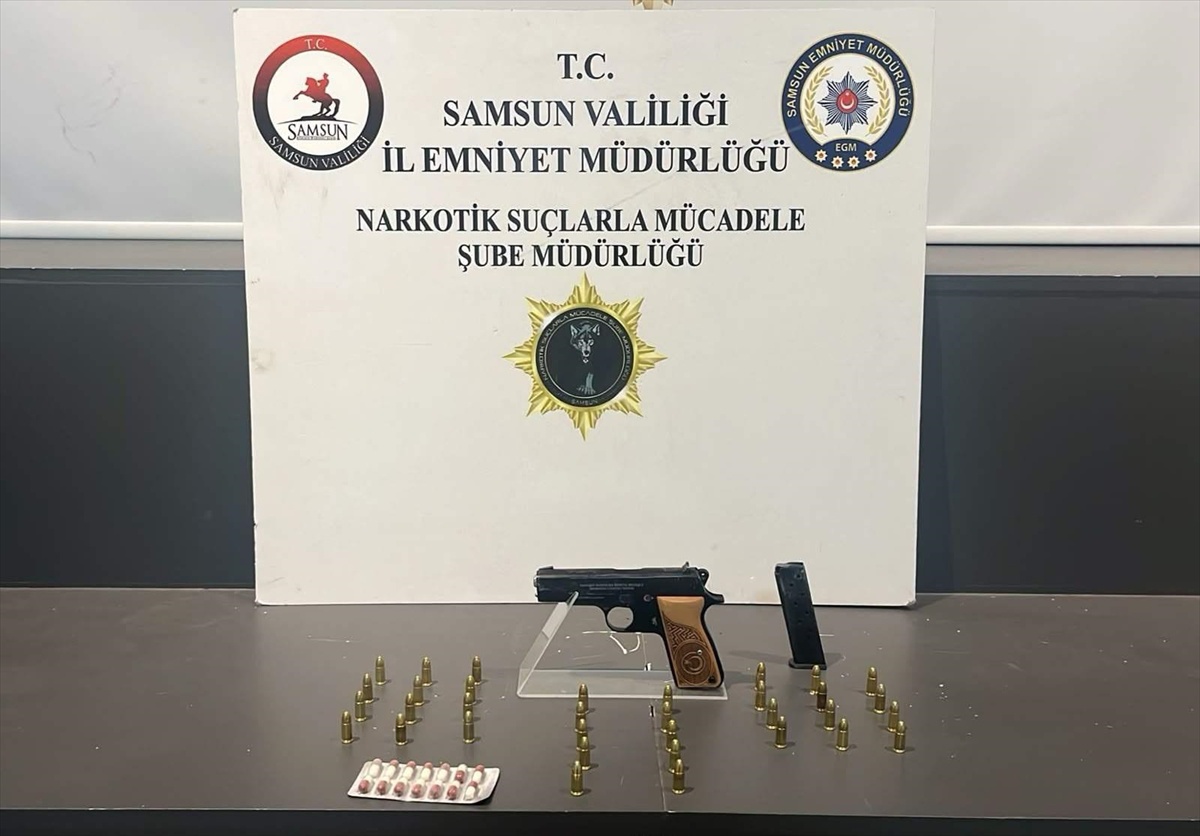 [BELEDIYE · Samsun] Samsun Canik'te operasyonda 2 şüpheli gözaltına alındı, 14 sentetik hap ele geçirildi