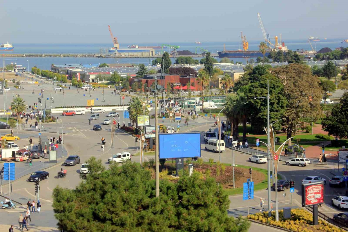 [BELEDIYE · Samsun] Samsun'da pastırma sıcakları etkisini gösterdi, sıcaklık 31 dereceye ulaştı