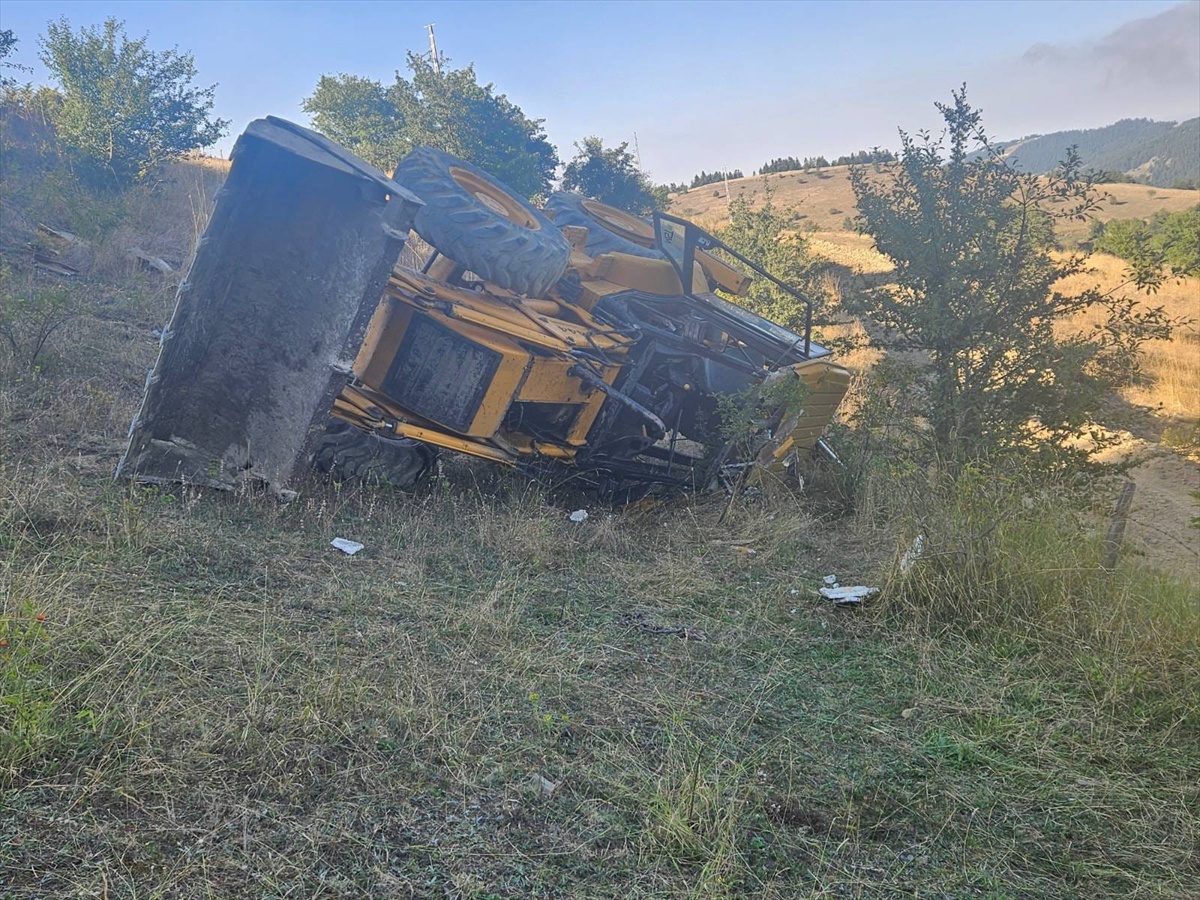 [BELEDIYE · Samsun · Alaçam] Samsun'da iş makinesi devrildi: 1 ölü