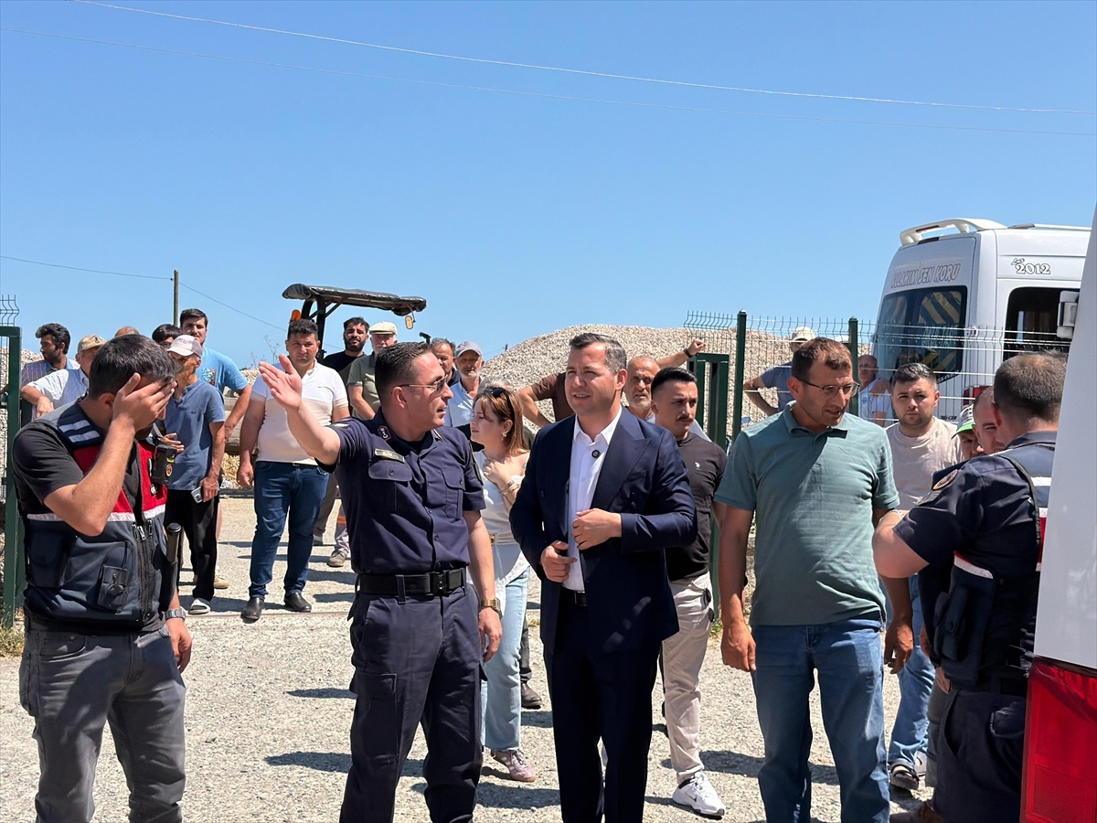 [BELEDIYE · Samsun · Alaçam] Samsun'da yaralanan traktör sürücüsü ambulans helikopterle hastaneye kaldırıldı