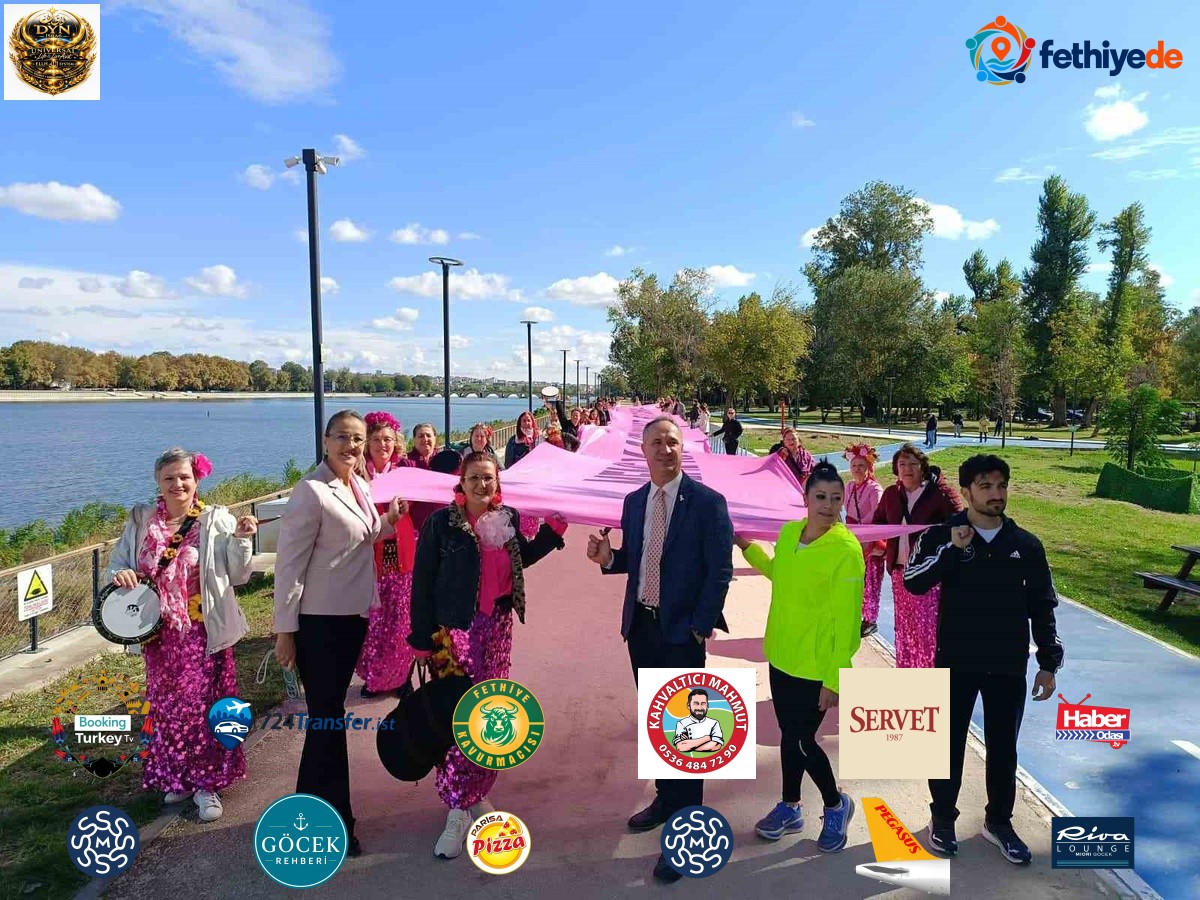 Edirne'de meme kanserine dikkat çekmek için 18 metrelik pembe afiş açıldı