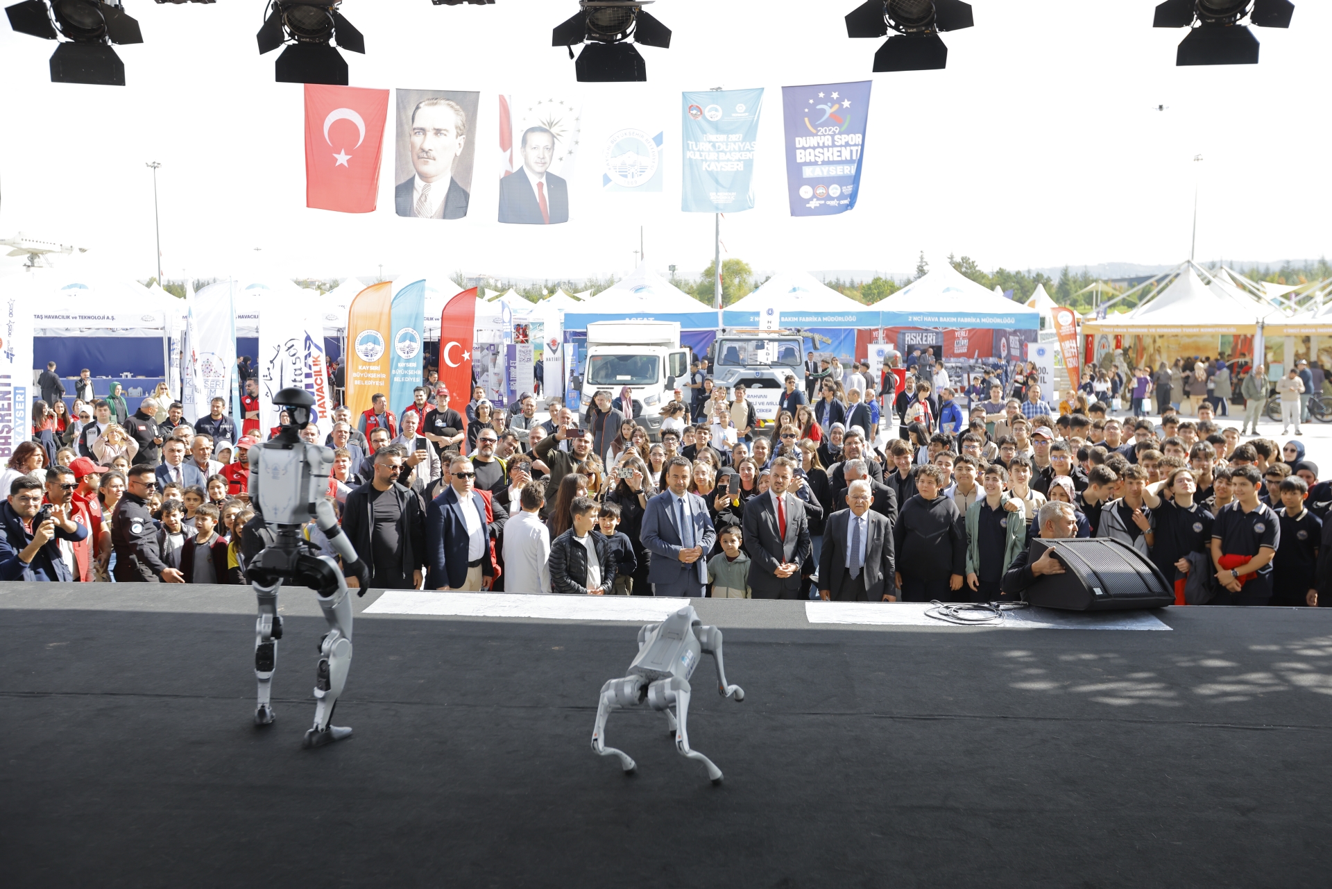 [BELEDIYE · Kayseri] Bilim ve Teknoloji Şöleni Başladı: Başkan Büyükkılıç, Festivalde Bilim Tutkunları ile Bir Araya Geldi | Kayseri Büyükşehir Belediyesi