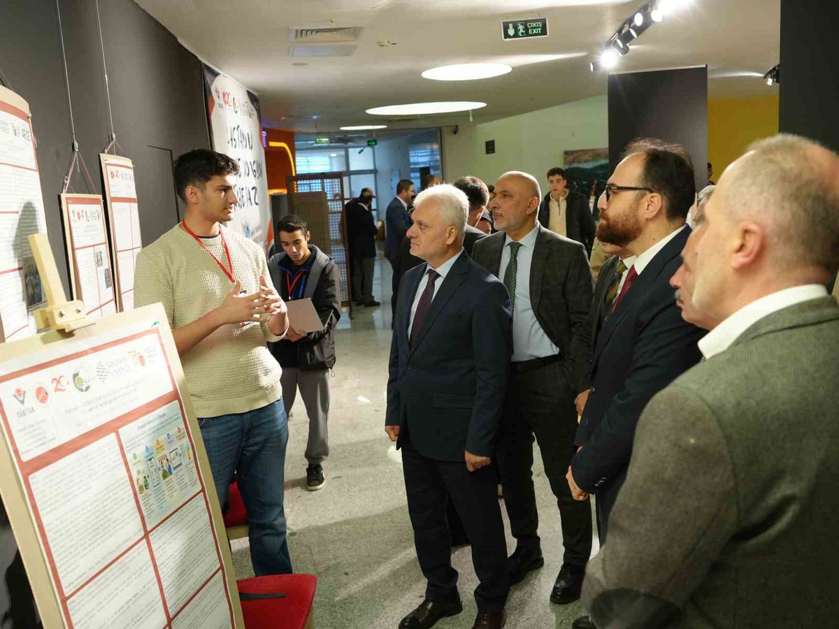 Kastamonu Üniversitesi Proje Pazarı'nda 1200'ü aşan TÜBİTAK projesi vurgulandı