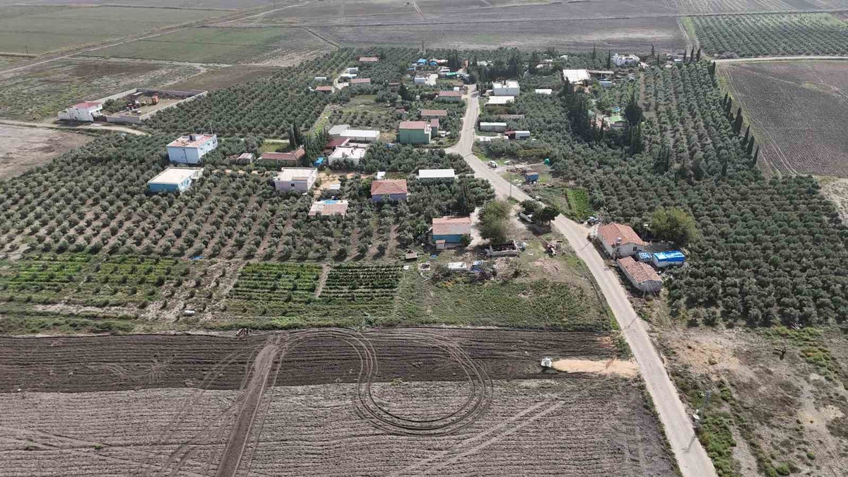 Hatay'daki bu mahallede imam ve okul müdürü dışında herkesin soyadı aynı: Öztoprak