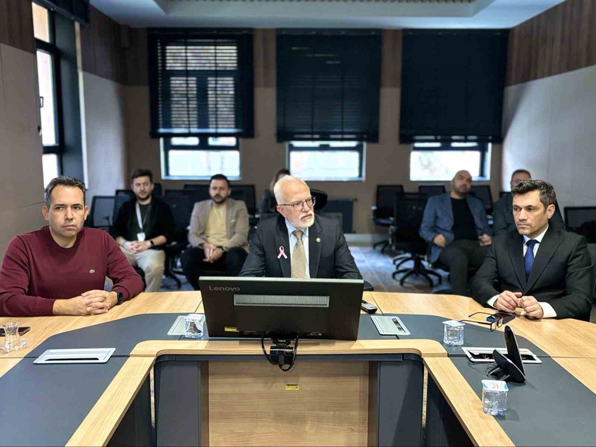 Eskişehir'de Gören Sistemi, İl Sağlık Müdürü Bildirici başkanlığında değerlendirildi