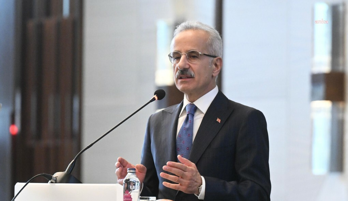 Bakan Uraloğlu duyurdu: Çeşmeli-Kızkalesi Otoyolu’nun 19 Ekim Pazartesi günü trafiğe açılacak