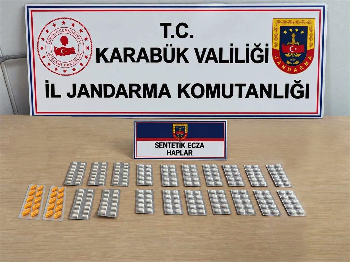 Karabük'te 230 sentetik ecza ele geçirildi, 2 şüpheli gözaltına alındı