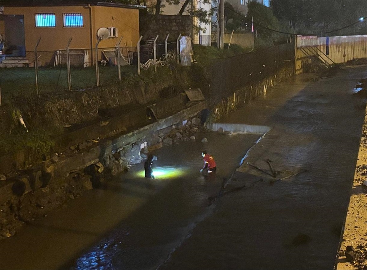 Zonguldak Ereğli'de eski sevgilisinin evine ateş açtığı iddia edilen zanlı tutuklandı