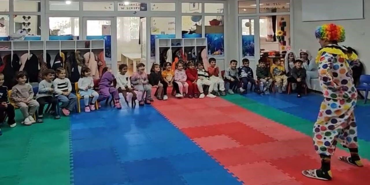 Şırnak'ta 75. Yıl Anaokulu öğrencileri diş sağlığını dramayla öğrendi