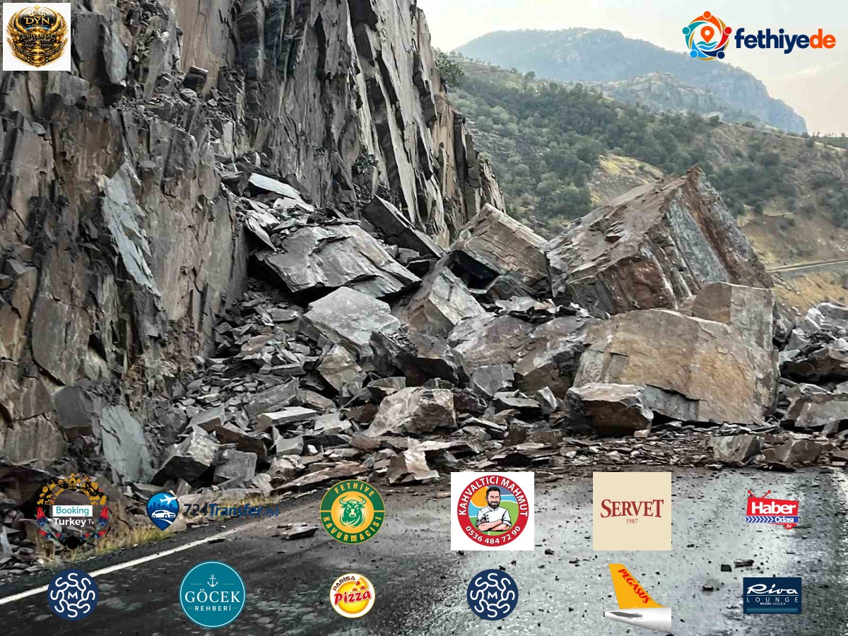 Şırnak Beytüşşebap'ta aşırı yağış sonrası dev kayalar karayolunu kapattı