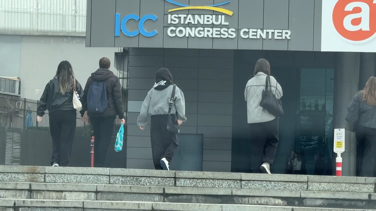 Şişli'de konserde fenalaşan 3 kişiden F.A. öldü, 2 kişinin hayati tehlikesi sürüyor