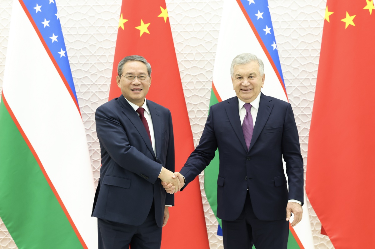 Li Qiang, Taşkent'te Mirziyoyev ile Çin-Kırgızistan-Özbekistan Demiryolu'nu görüştü