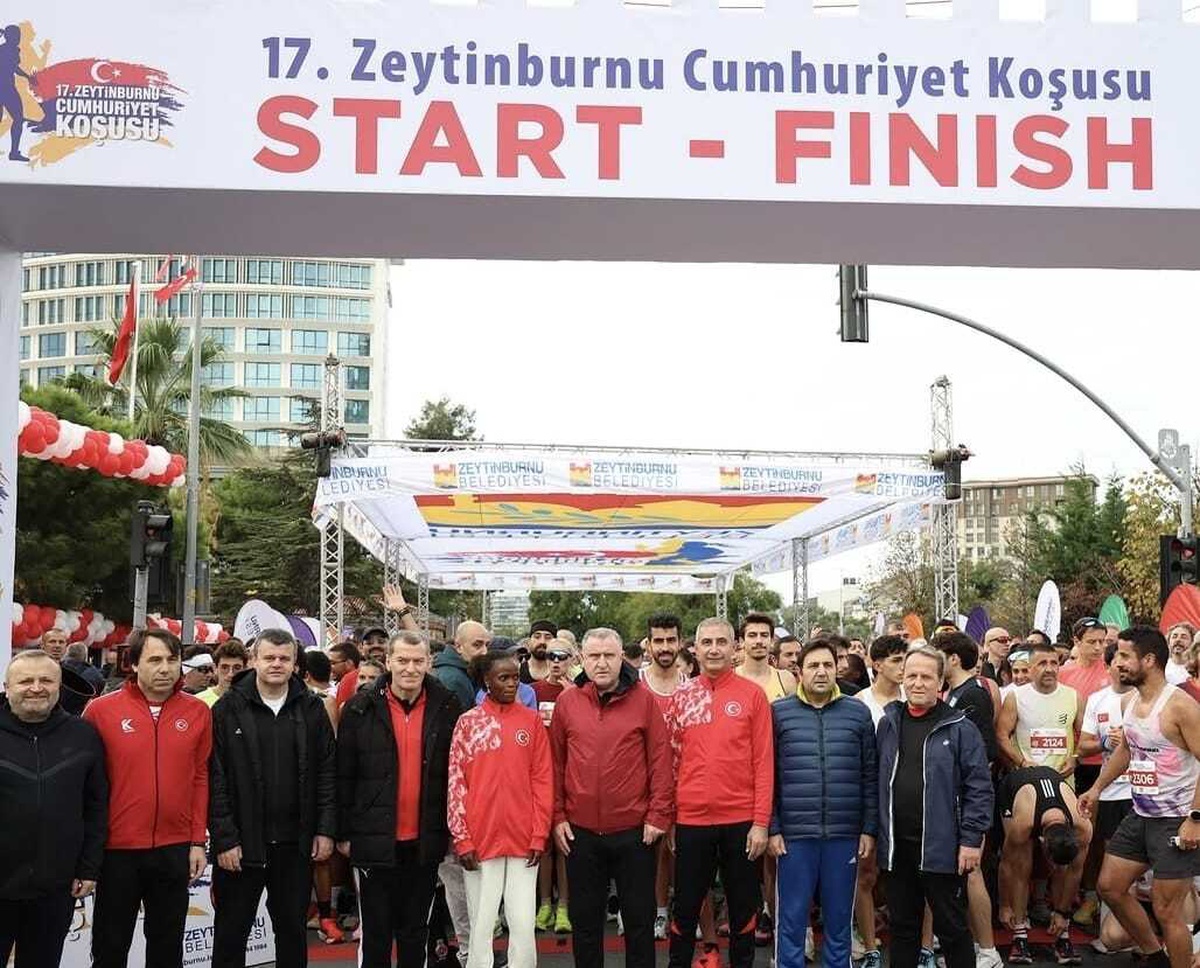 Zeytinburnu Cumhuriyet Koşusu'nda Ali Kaya ve Emebet Ejigu Bizuneh birinci oldu