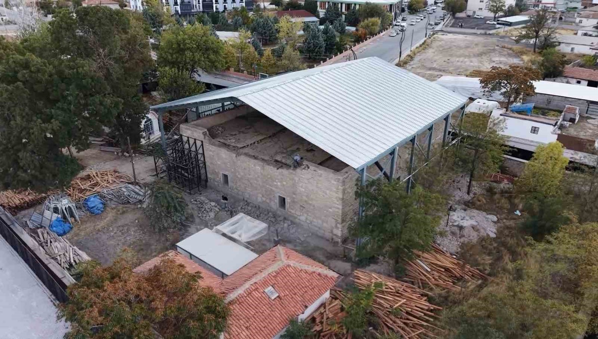 Aksaray Eskil'de tarihi Ulu Cami yaklaşık 7 yıldır ibadete kapalı tutuluyor