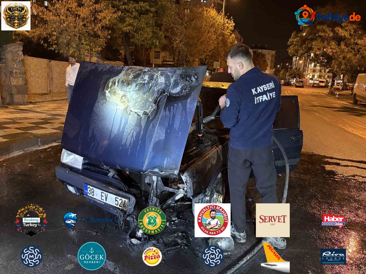 Kayseri Melikgazi'de motoru alev alan otomobil itfaiyece söndürüldü