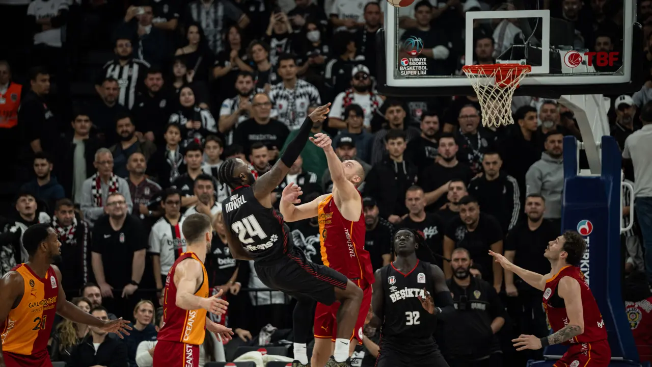 Son anlar nefes kesti! Pota derbisinde kazanan Beşiktaş