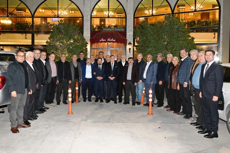 [BELEDIYE · Adana · Sarıçam] Sarıçam Belediye Başkanı Bilal Uludağ, Eski Belediye Başkanlarıyla İftar Sofrasında Buluştu