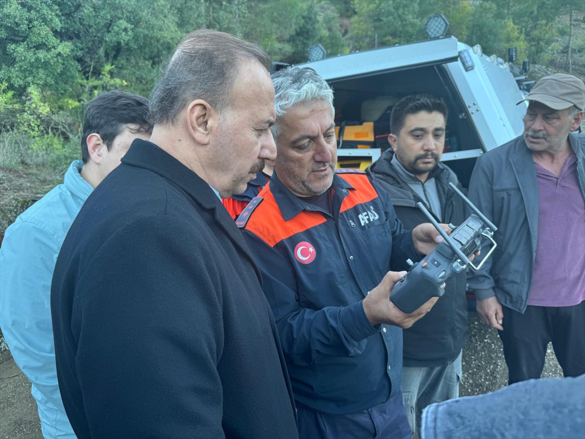 Isparta'da kanyonda mahsur kalan 14 İHH gönüllüsünden biri öldü! 13 kişi için zamanla yarış