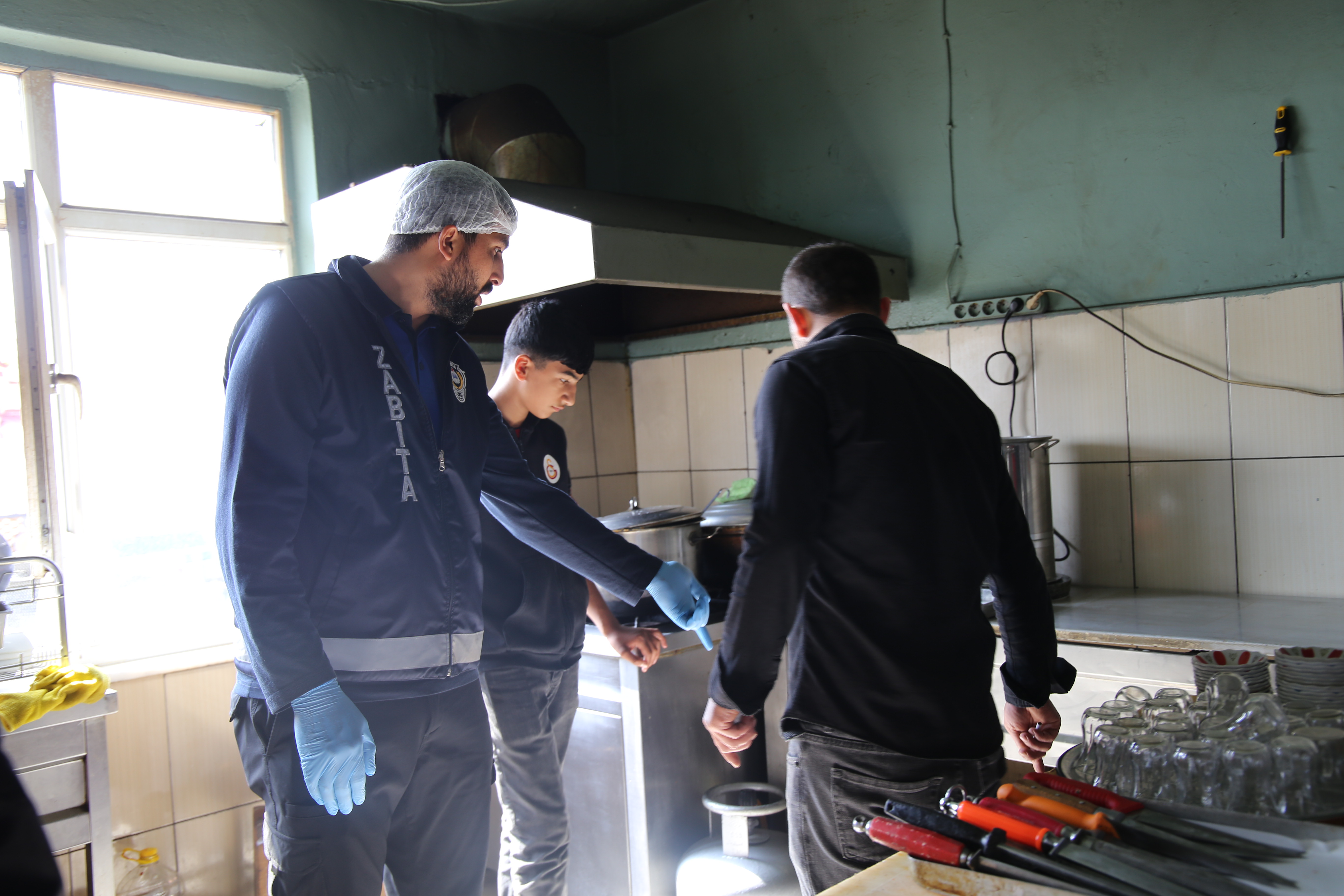 [BELEDIYE · Diyarbakır · Lice] Belediyemiz Zabıta Ekiplerinden Lokantalarda Gıda ve Hijyen Denetimi