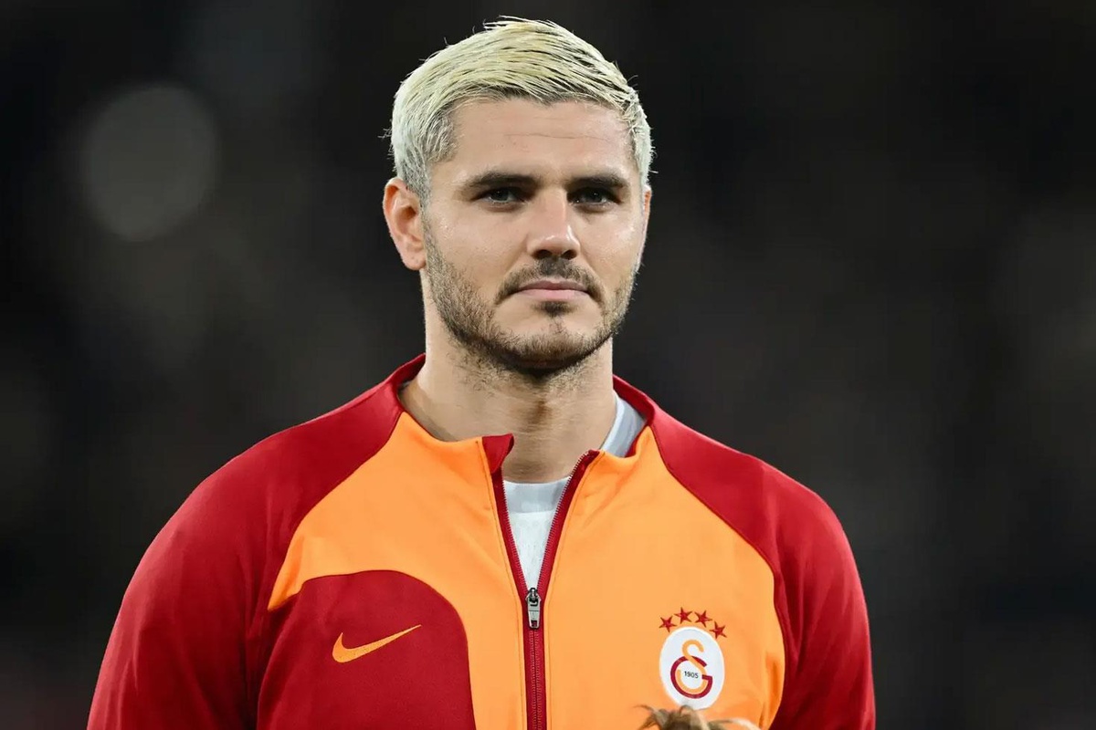 Icardi, sevgilisiyle yataktan fotoğraf paylaştı, düştüğü nota mesaj yağdı