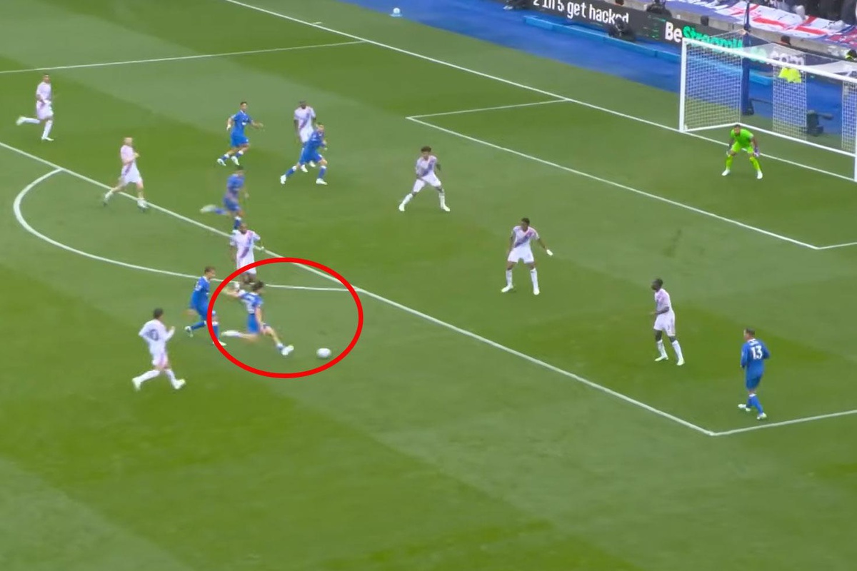 Ne şakaları var ne de acımaları! Gelene geçene gol yağdırıyorlar