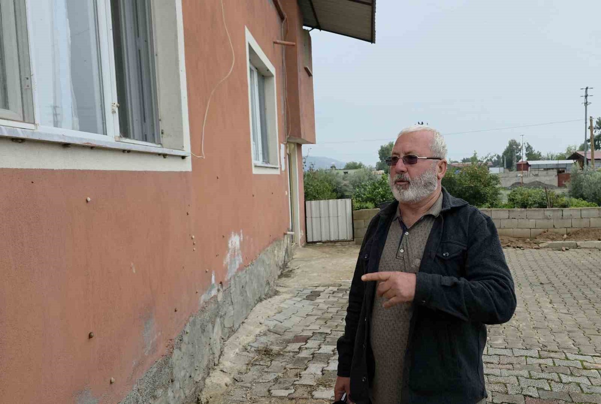 Hatay Hassa'da deprem sonrası salyangozlar 8 evi ve sebze bahçelerini istila etti