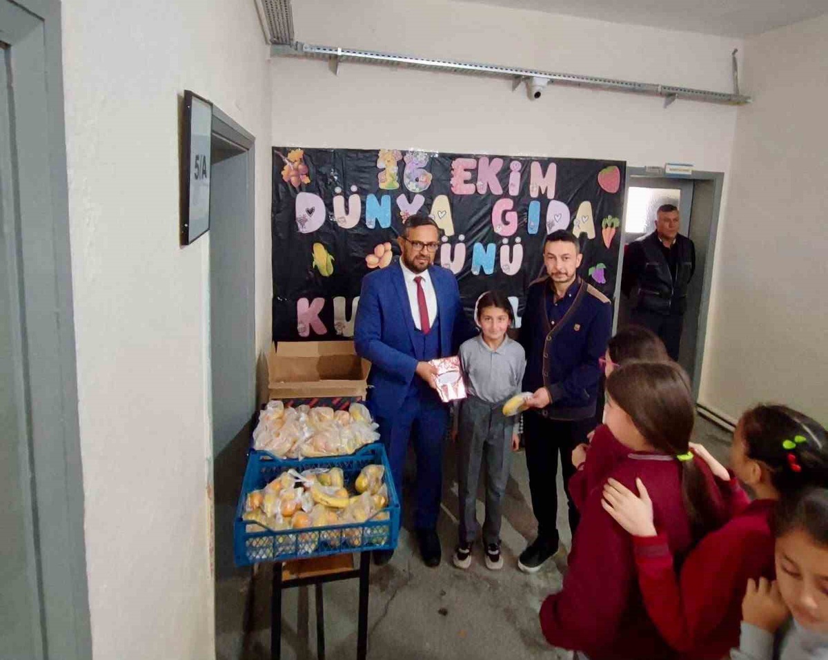 Afyonkarahisar'da Dünya Gıda Günü'nde öğrencilere gıda israfı anlatıldı