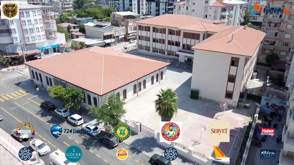 Depremde hasar gören 115 yıllık Yedi Ocak İlkokulu Osmaniye'de yeniden açıldı