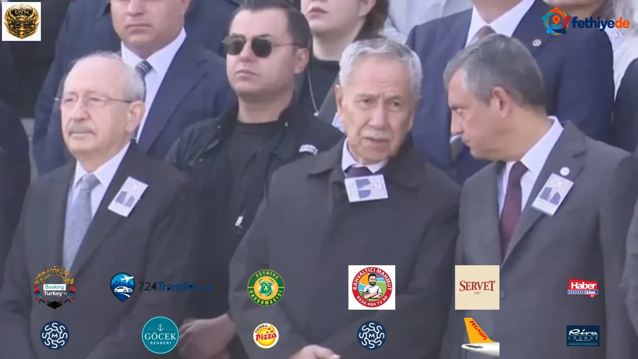 Özel ile Kılıçdaroğlu aynı törende! Yüz ifadesi gündem oldu