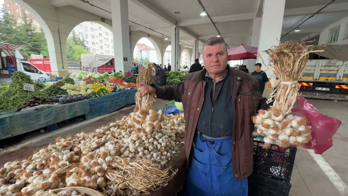 Yozgat'ta sarımsak fiyatları 200 liradan 50 liraya kadar geriledi