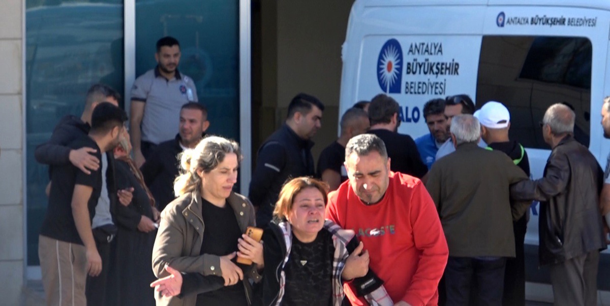 Gazişehir Master futbolcusu Çakır, Manavgat'ta kalp krizi sonucu hayatını kaybetti