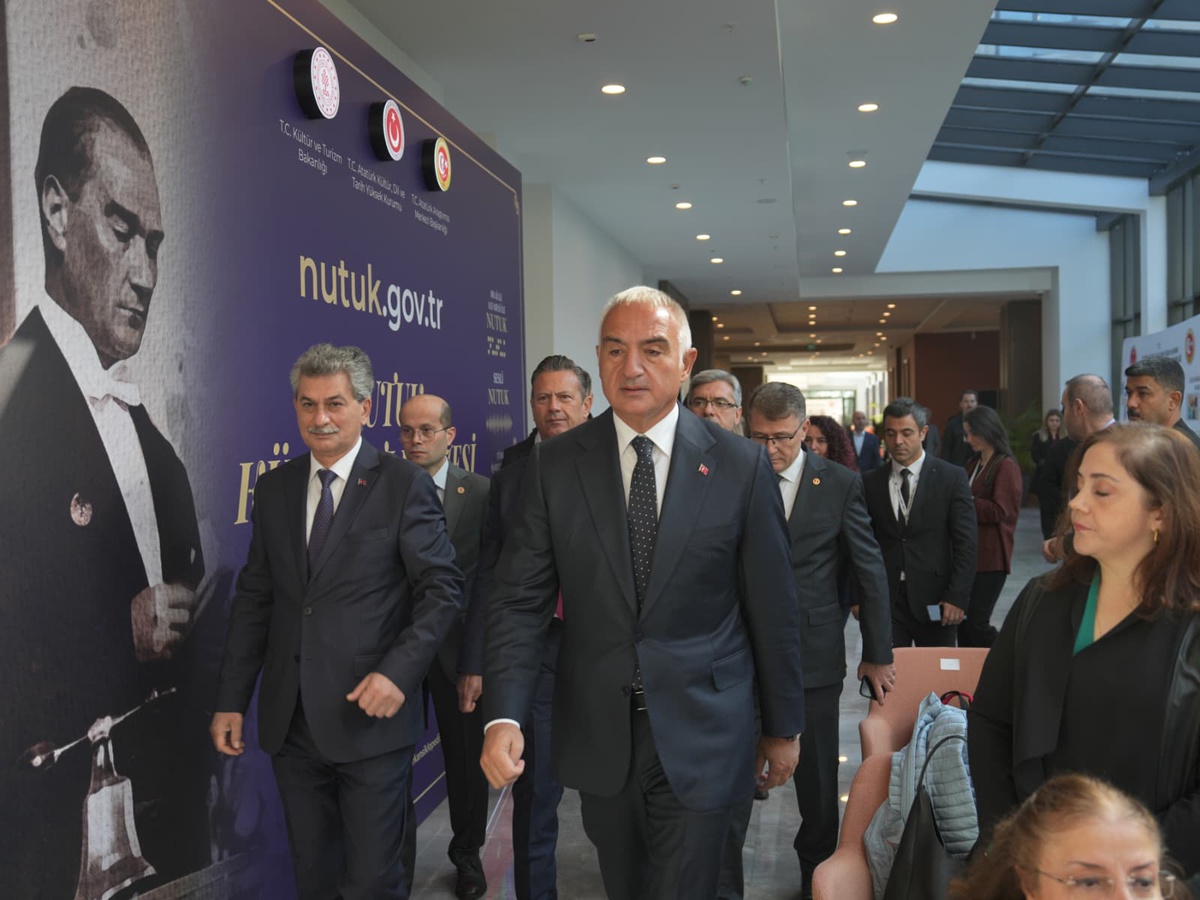 Nutuk'un 8 dilde özel baskıları ve erişilebilir dijital sürümleri tanıtıldı