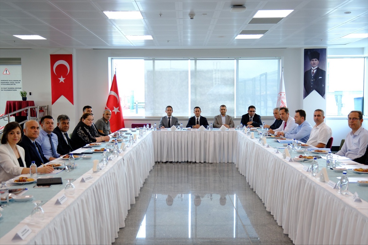 Mersin'de sağlık yatırımları ve hizmet süreçleri Şehir Hastanesinde değerlendirildi