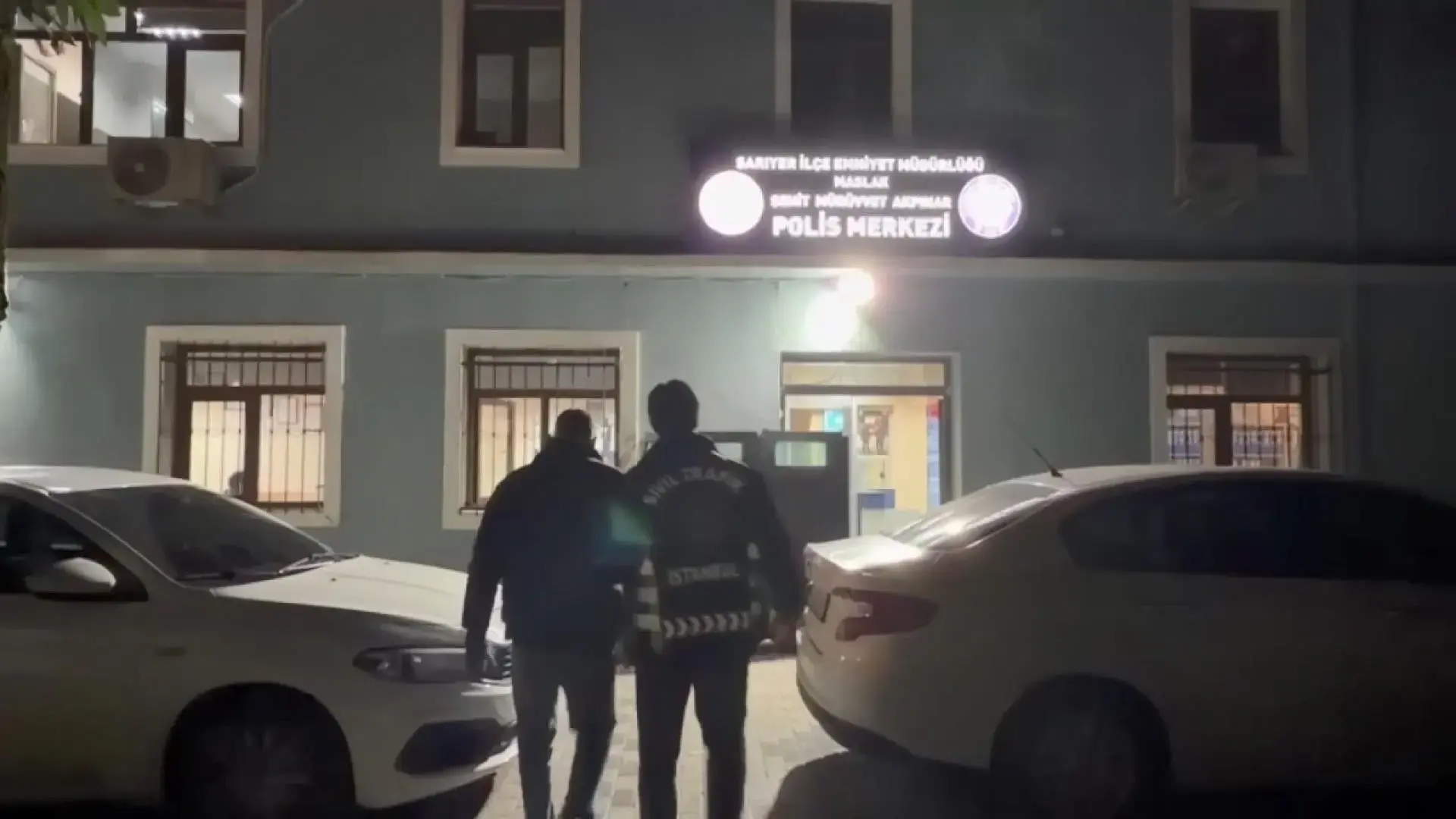 Sarıyer’de trafikte dehşet! 'Baba çabuk' diye bağıran çocuğun sesi kamerada