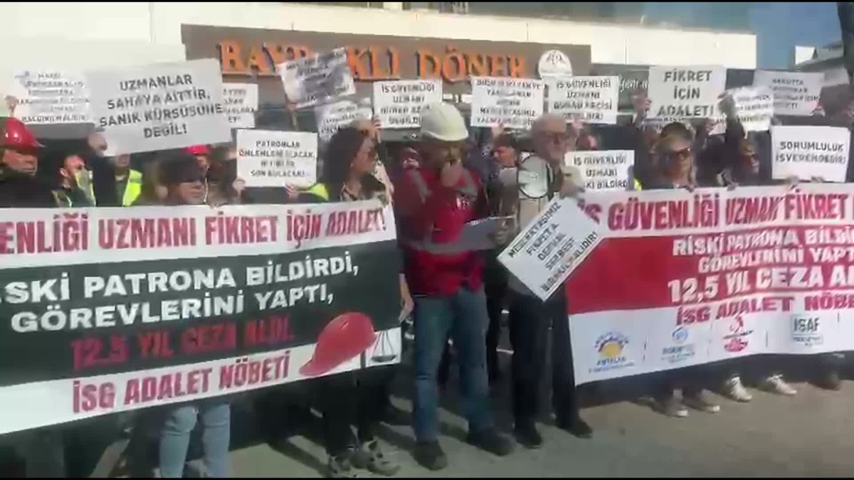 İzmir'de TÜM İSG-SEN vinç kazasında İSG uzmanının 12 yıl 6 ay hapsini protesto etti